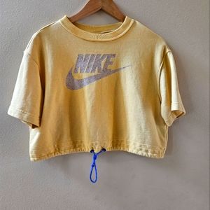 NIKE CROPPED SHORT SLEEVE SWEATSHIRT WOMENS SMALL Light Orange